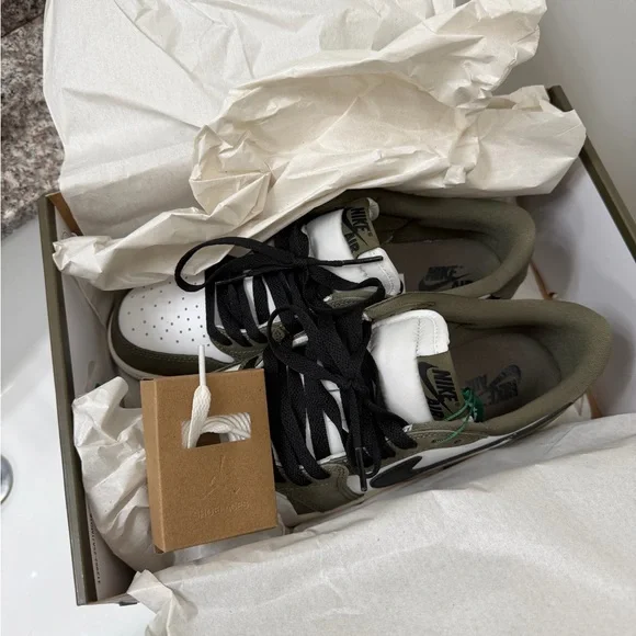 Woman’s Nike Air Jordan 1 Low - medium olive - Picture 8 of 8